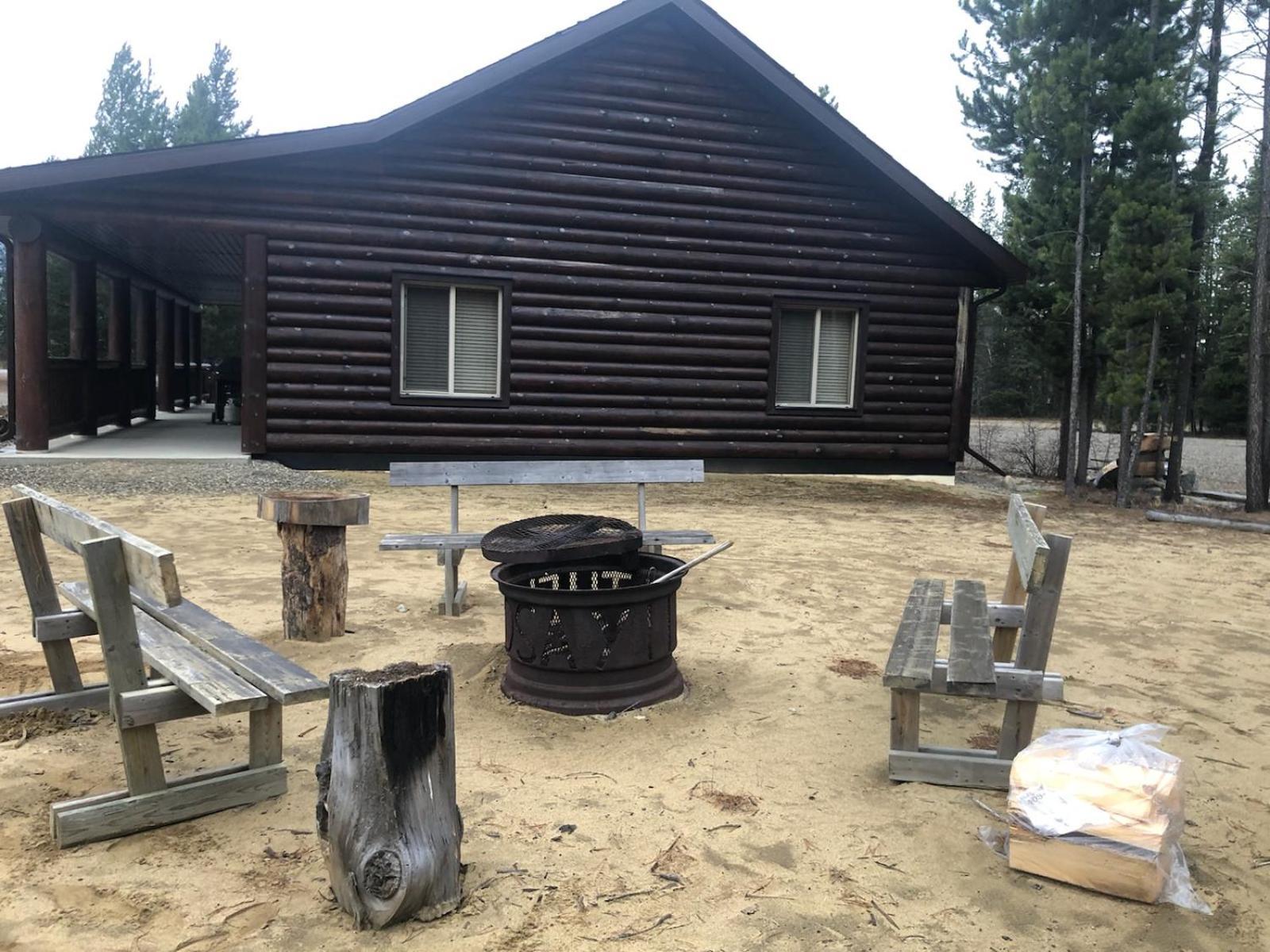 Mama Bear Villa Valemount Dış mekan fotoğraf